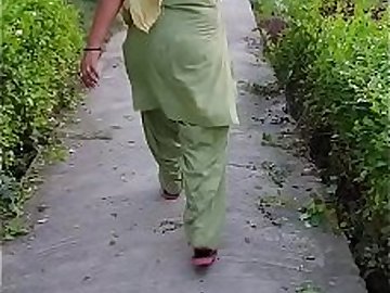 Hot Indian mom big ass