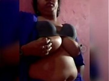 Desi lonely bhabhi video call with bf
