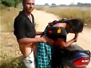 desi couple having quickie by the road while friend films