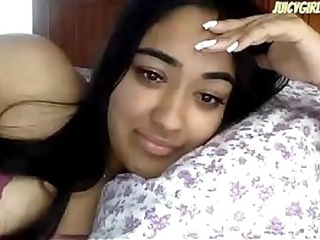 Desi girl live from bed - www.JuicyGirlCams.com